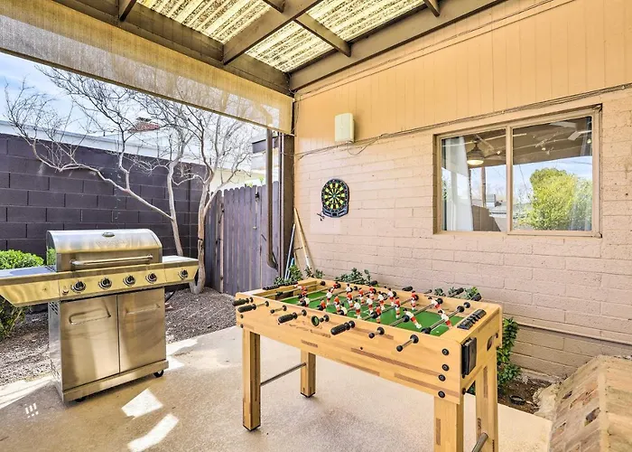 7 Mi To Downtown Phoenix: W/ Pool & Foosball! Ferienhaus